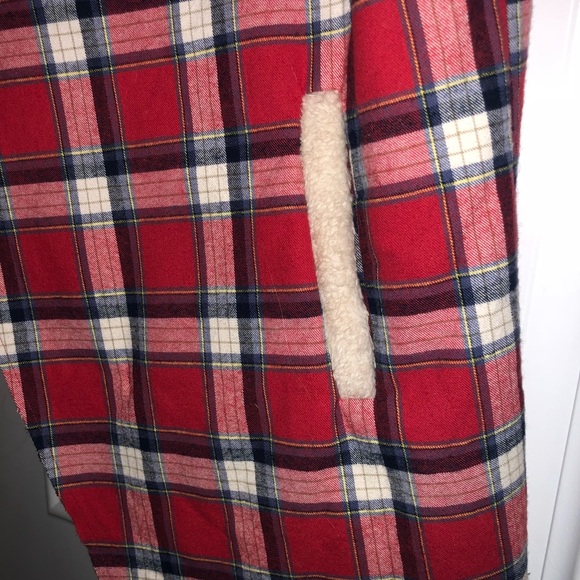 Plaid Vest with fur on inside - Picture 4 of 5
